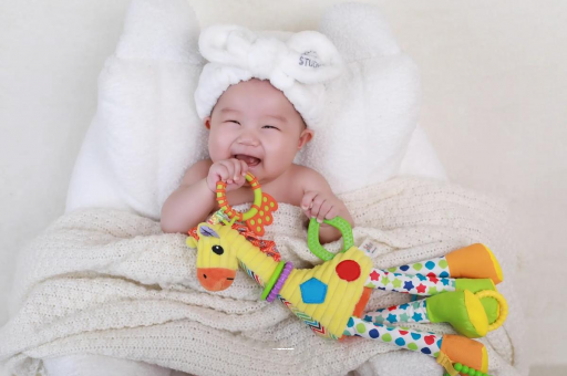 安顺宝宝的口欲期